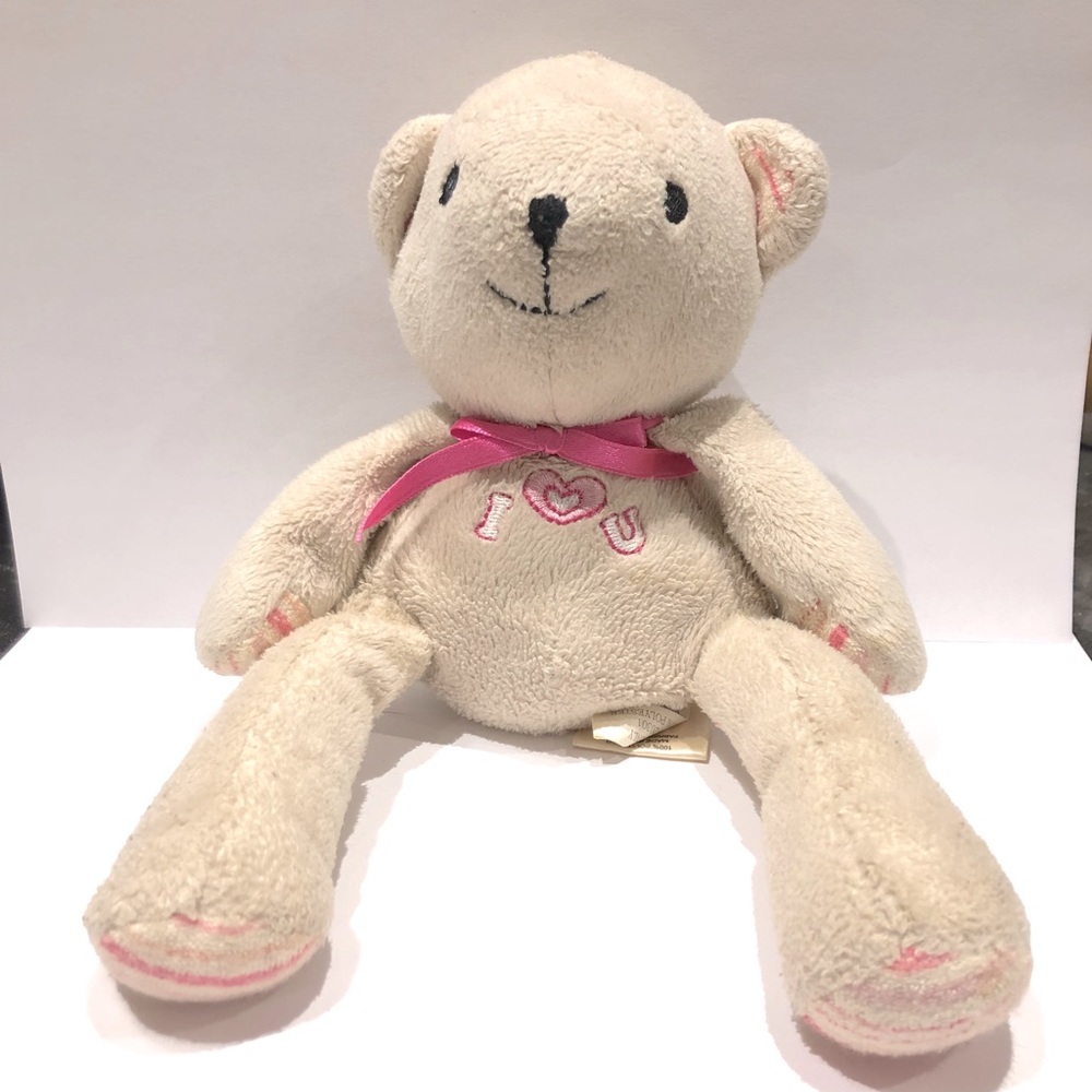 Cherokee Bear “I love you” Eight-inch cream coloured